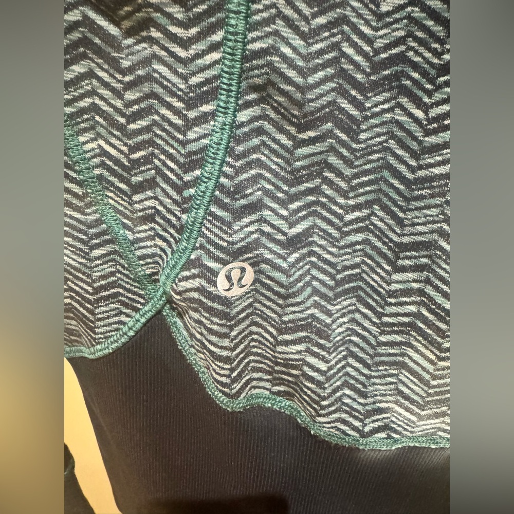 lululemon athletica Black Define Jacket with Teal Piping - Picture 4 of 4